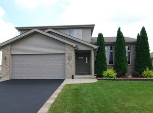 280 Mallards Cv, Beecher, IL 60401