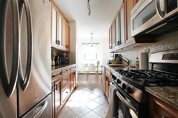 Rented by Compass | media 8