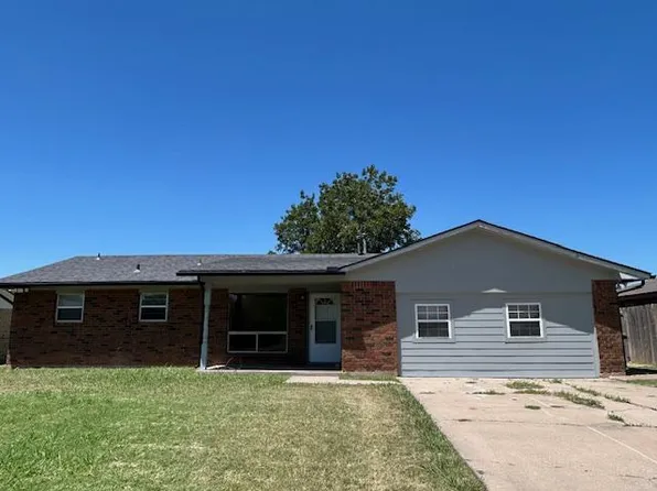 1724 NW 49th St, Lawton, OK 73505