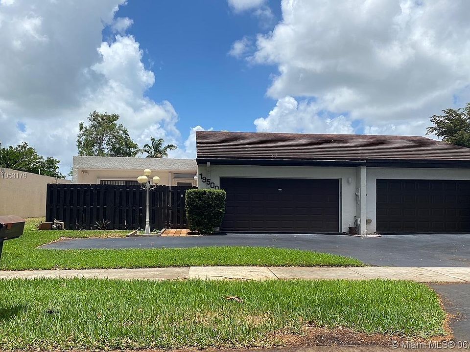 1st image of 19500 W Lake Dr #19500