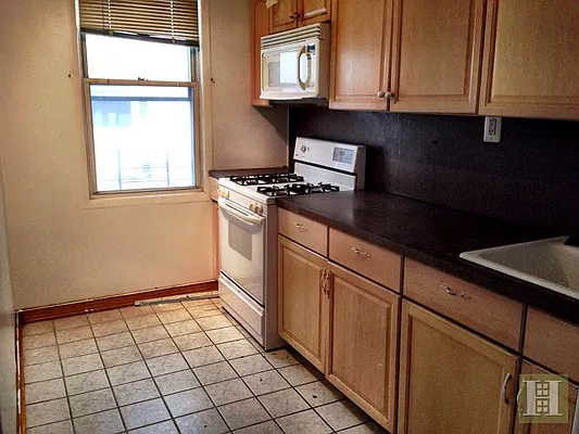 Rented by Halstead Real Estate | media 19