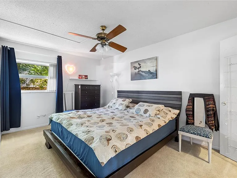 2525 W Bay Dr #C21 — Photo 19