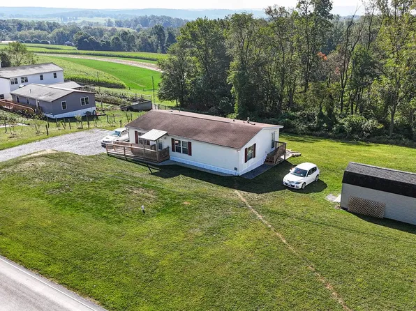 5892 Meadville Rd, Narvon, PA 17555