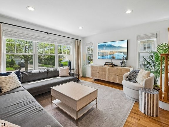 3rd image of 41 Milton Ave