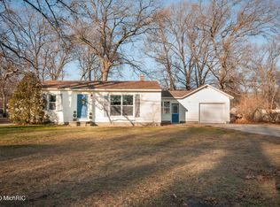5720 Colleen Ave, Muskegon, MI 49442