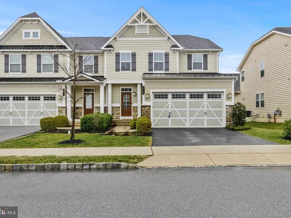 319 Quarry Point Rd, Malvern, PA 19355