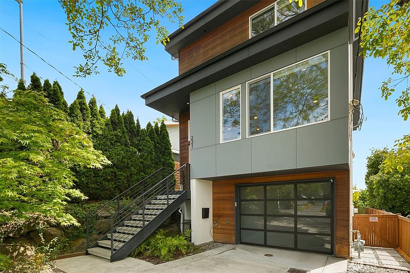 2nd image of 221 NW 50th Street