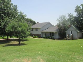 1007 W Booth Rd, Searcy, AR 72143