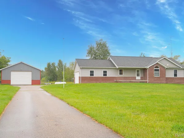 4612 Curtis Rd, Attica, MI 48412