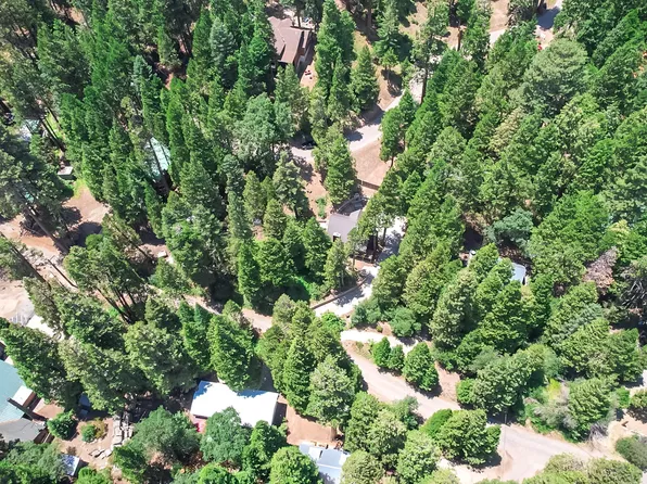 11809 Pine Dr, Wofford Heights, CA 93285