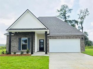 10199 Crystal Ln, Tickfaw, LA 70466