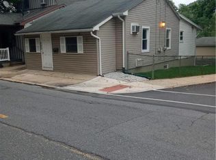 880 Mauch Chunk Rd, Palmerton, PA 18071