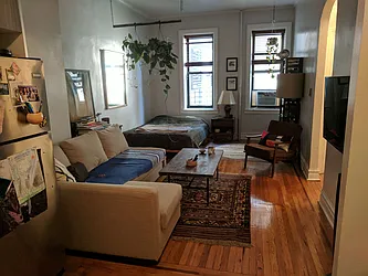 Rented by Lang Realty LLC