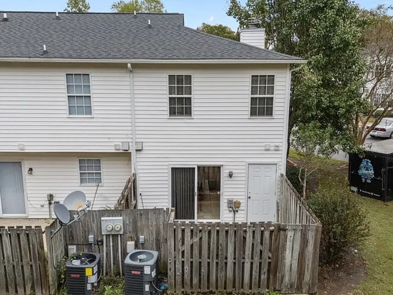 3917 Sterling Pointe Dr #KK1 — Photo 11