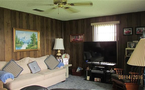 3rd image of 1701 County Road 109
