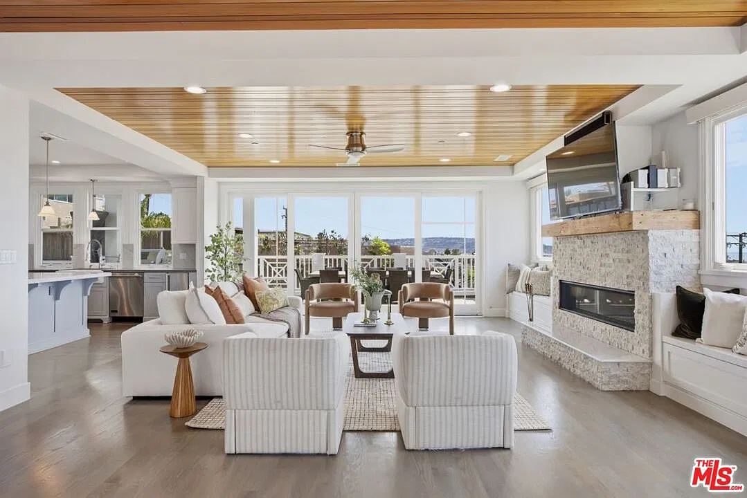 5 bed, 5.0 bath, 4231 sqft, $23,000 — Photo 2