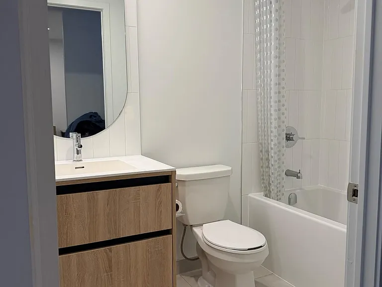 7950 Bathurst St #1013 — Photo 5