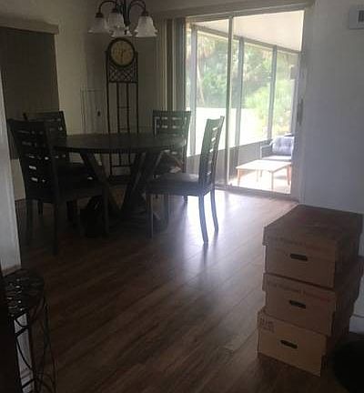 4th image of 11 Florida Way
