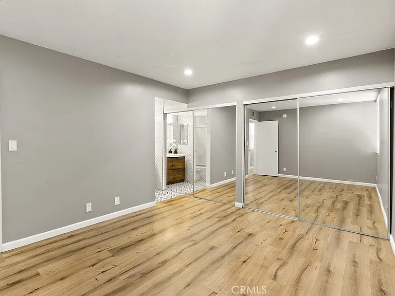 18620 Hatteras St #223 — Photo 3