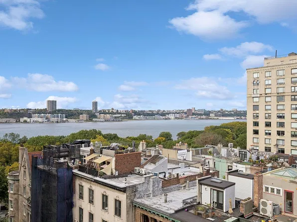 320 W 76th St #10C, New York, NY 10023