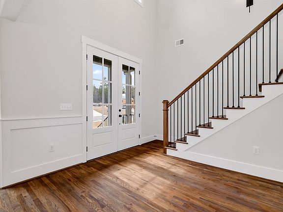 2nd image of 1118 Grey Oaks Valley