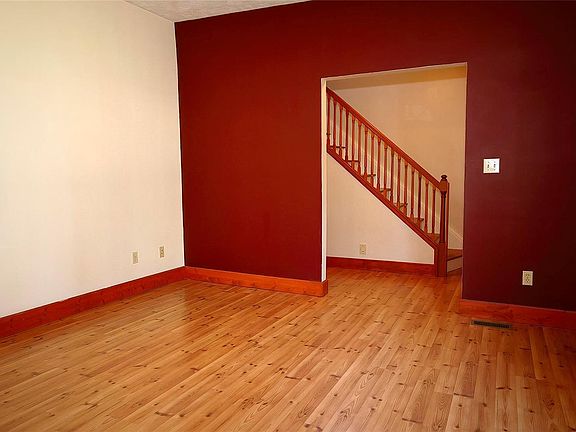 3rd image of 6926 Arthur Ave