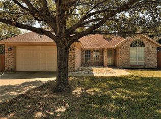 317 Alyse Rd, Roanoke, TX 76262