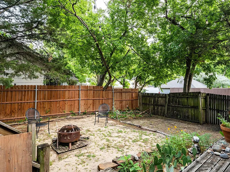 5600 Junius St #DOWNSTAIRS — Photo 9