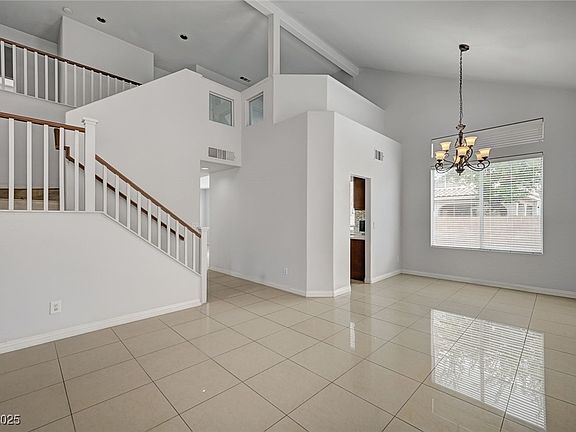 3rd image of 7888 Bonaventure Dr