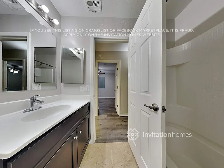 8122 S 2nd Dr — Photo 15