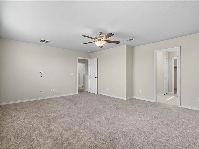 3801 Soft Shore Ln — Photo 17