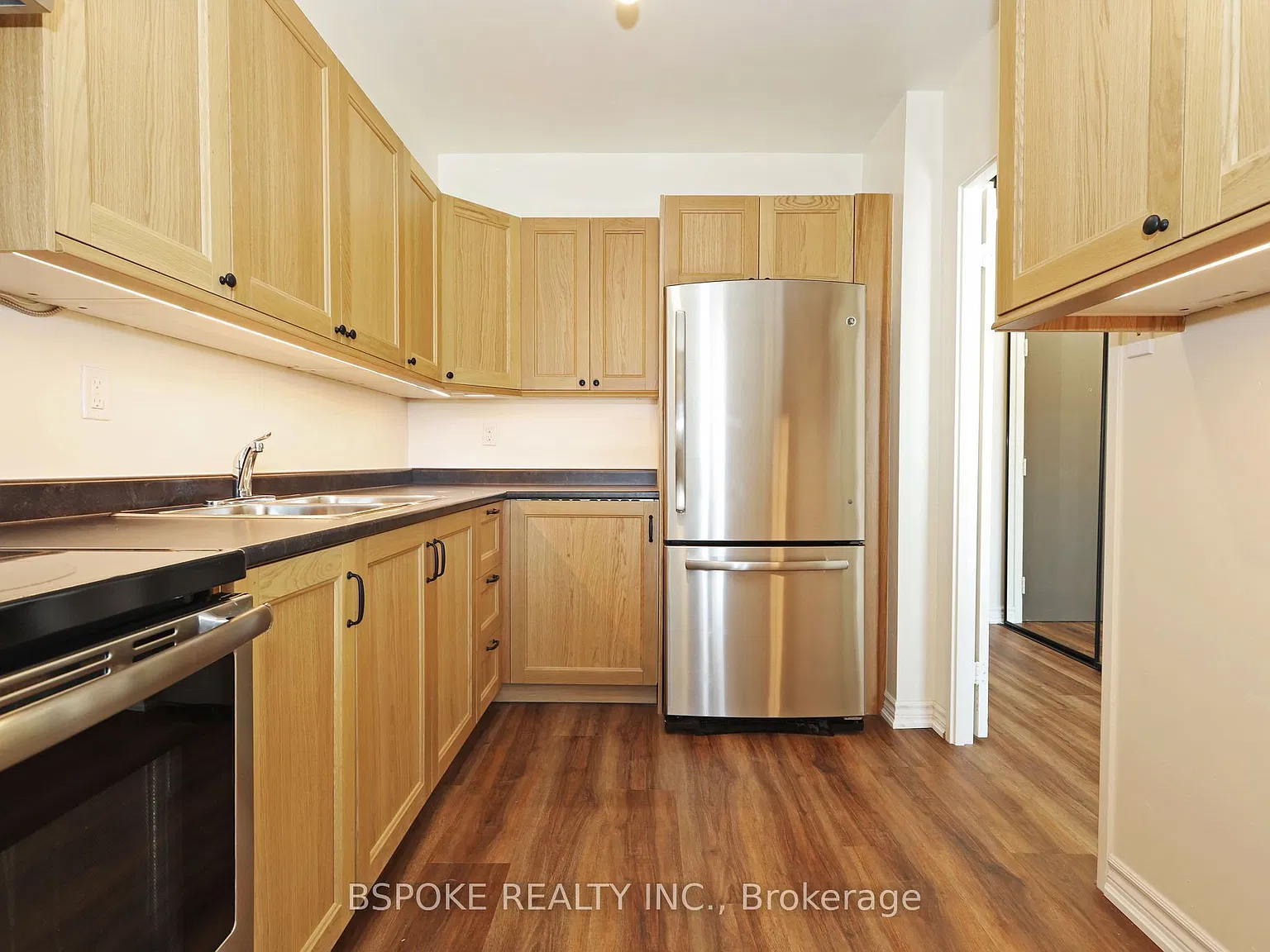 2 bed, $2,900 — Photo 2