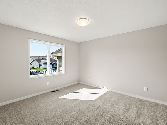 3rd image of 5520 NE Briarwood Dr