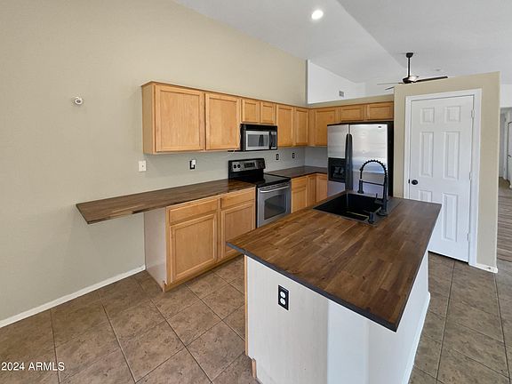 2nd image of 17557 W OCOTILLO Avenue