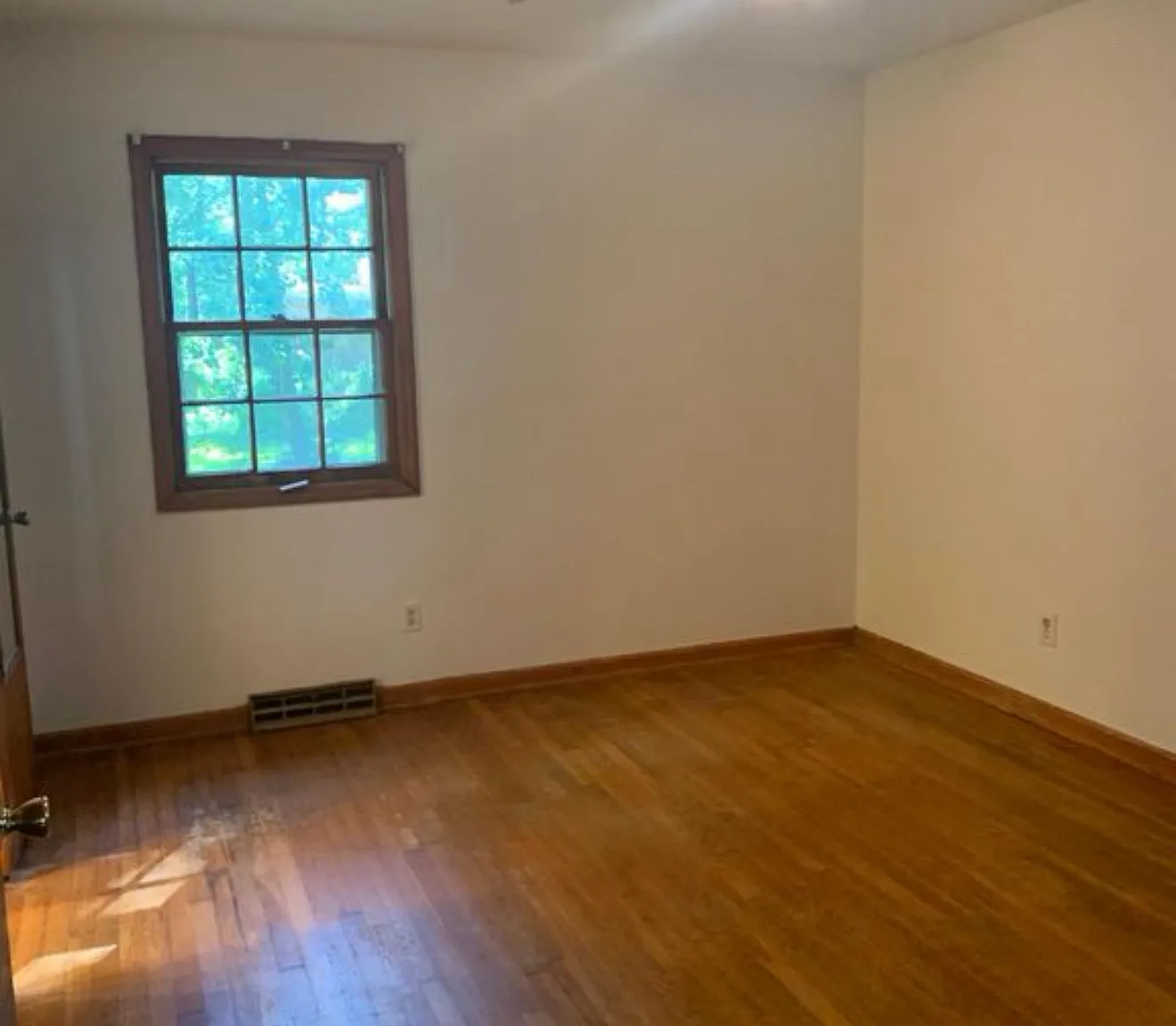 48 Boardman Rd — Photo 3