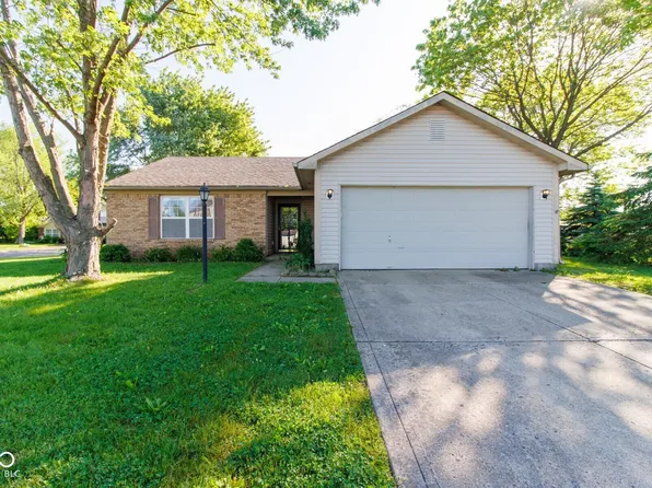 18021 Sanibel Cir, Westfield, IN 46062