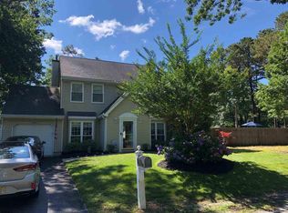 100 Seminole Dr, Galloway, NJ 08205