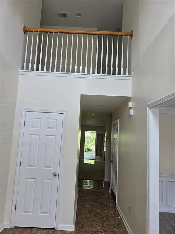 4 bed, 3.0 bath, 3038 sqft, $2,600 — Photo 3