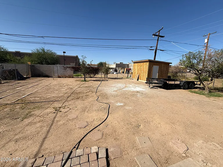 12022 W Ash St — Photo 18