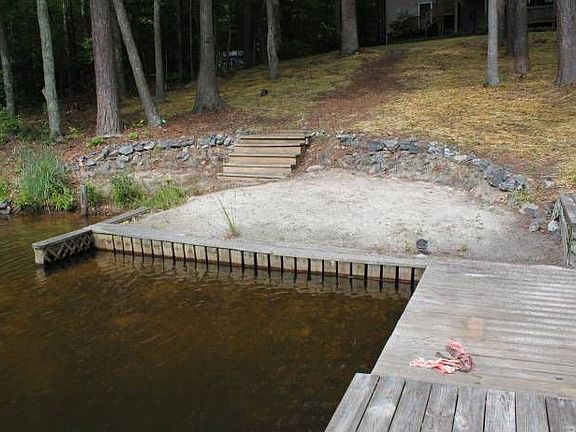 5th image of 256 Lake Caroline Dr