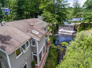 26 Spring St, Chester, CT 06412