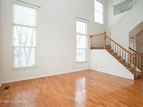 2nd image of 376 Glen Byrn Ct