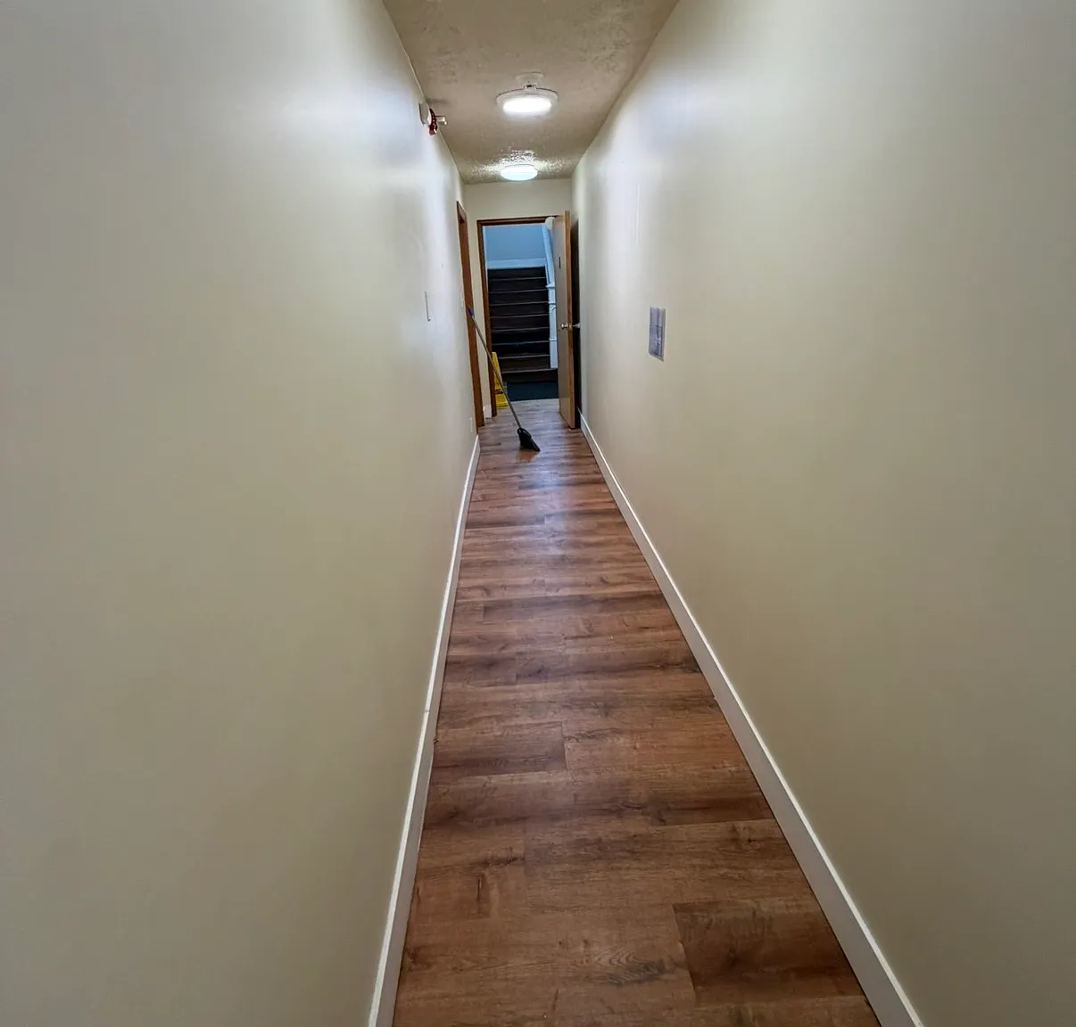 2 bed, $1,025 — Photo 2