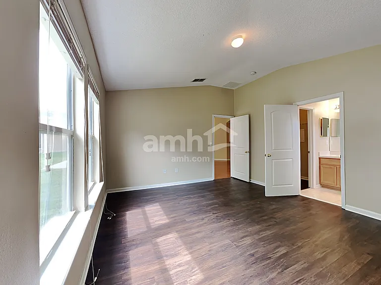 2140 Creekmont Dr — Photo 11