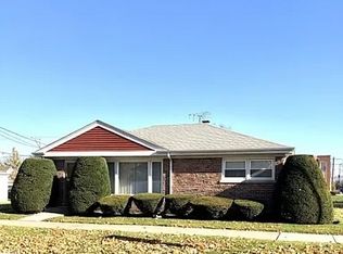 7458 W Touhy Ave, Chicago, IL