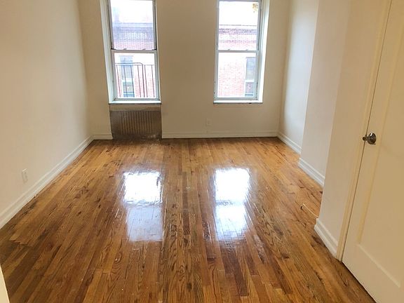3rd image of 448 W 55th St #E2