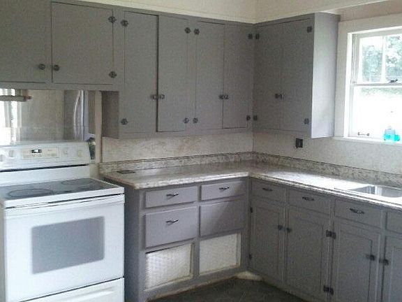4th image of 905 Hospital Dr