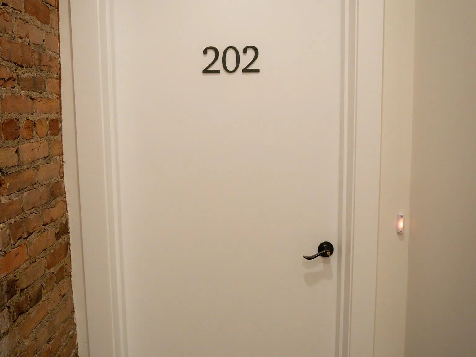 1 bed, 590 sqft, $1,200 — Photo 2