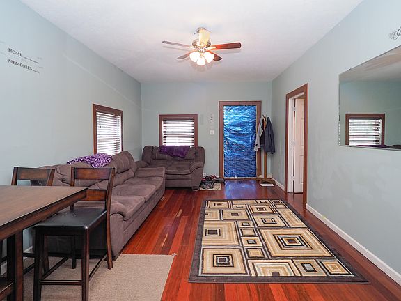 4th image of 793 Rex Ave