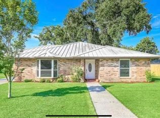 101 Hodge Ave, Belle Chasse, LA 70037